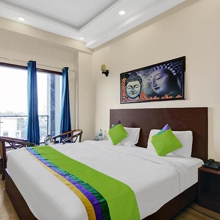 Noida Grand Churned Exterior photo
